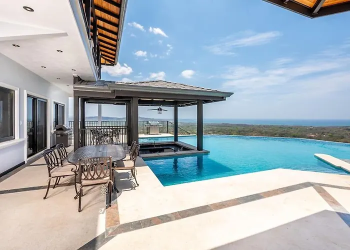 Luxurious Mountaintop Retreat With Ocean Views Matapalo (Santa Cruz)