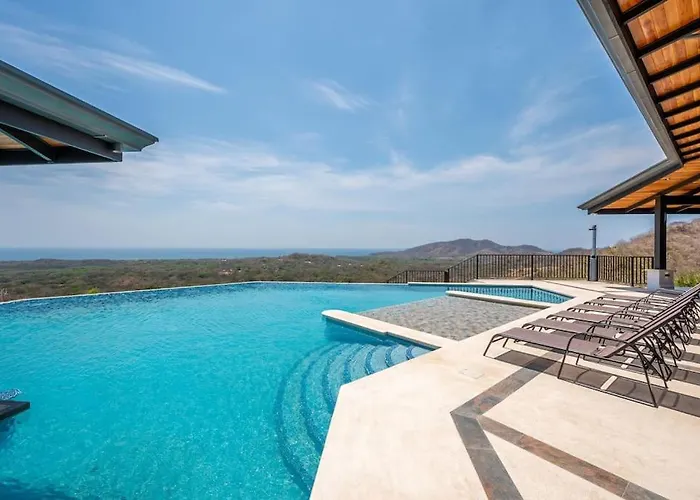 Luxurious Mountaintop Retreat With Ocean Views Matapalo (Santa Cruz)