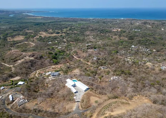 Luxurious Mountaintop Retreat With Ocean Views Matapalo (Santa Cruz)