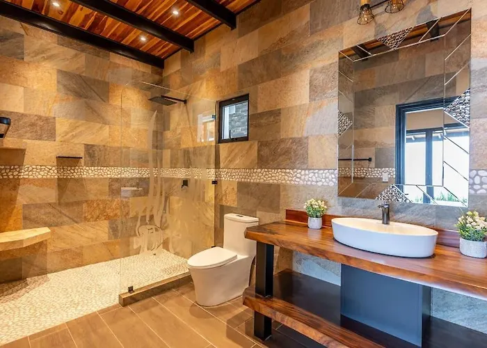 Luxurious Mountaintop Retreat With Ocean Views Matapalo (Santa Cruz)